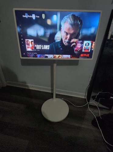 Customer photo review of Amoréa Tragbarer Smart-TV