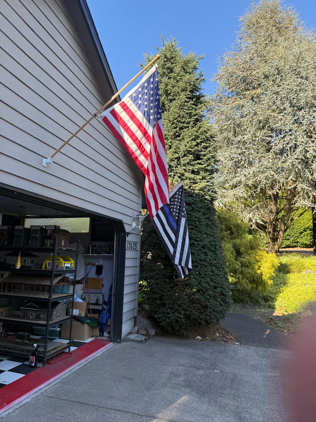 Customer photo review of 3' x 5' American Flag Set