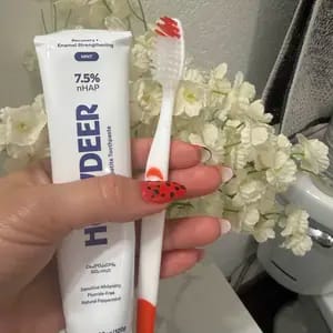 Customer photo review of Sbiancante Dentifricio Fluoro-Free con Nano Idrossiapatite