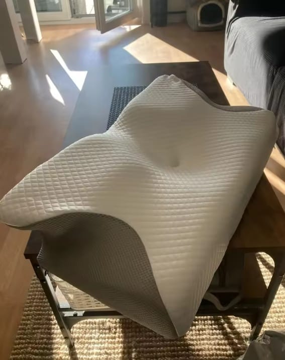 Customer photo review of Almohada Cervical Ergonómica - Sueño Profundo