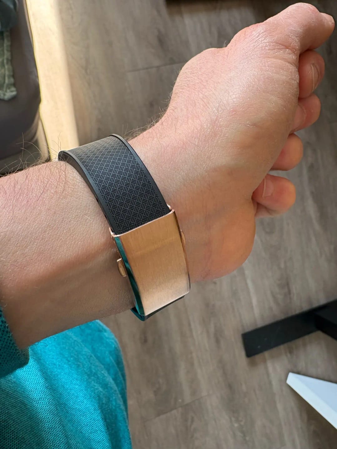 Customer photo review of Garmin 18/20/22mm Quick Release FKM Rubber Band with Folding Clasp