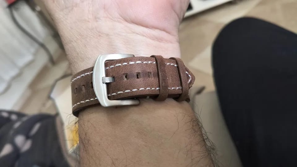 Customer photo review of Garmin 18/20/22mm Quick Release Suede Band with Butterfly Clasp