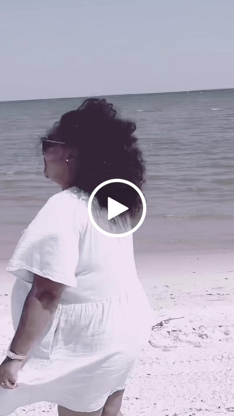 Customer video review of Burmese Hair Curly Bundles