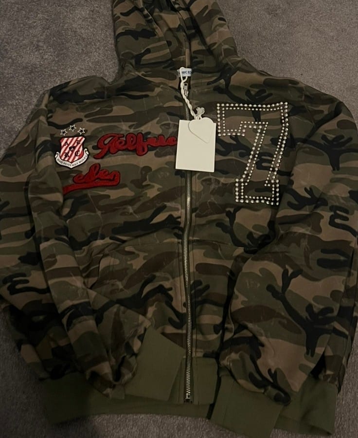 Customer photo review of Aelfric Eden Camo Zip Up Hoodie