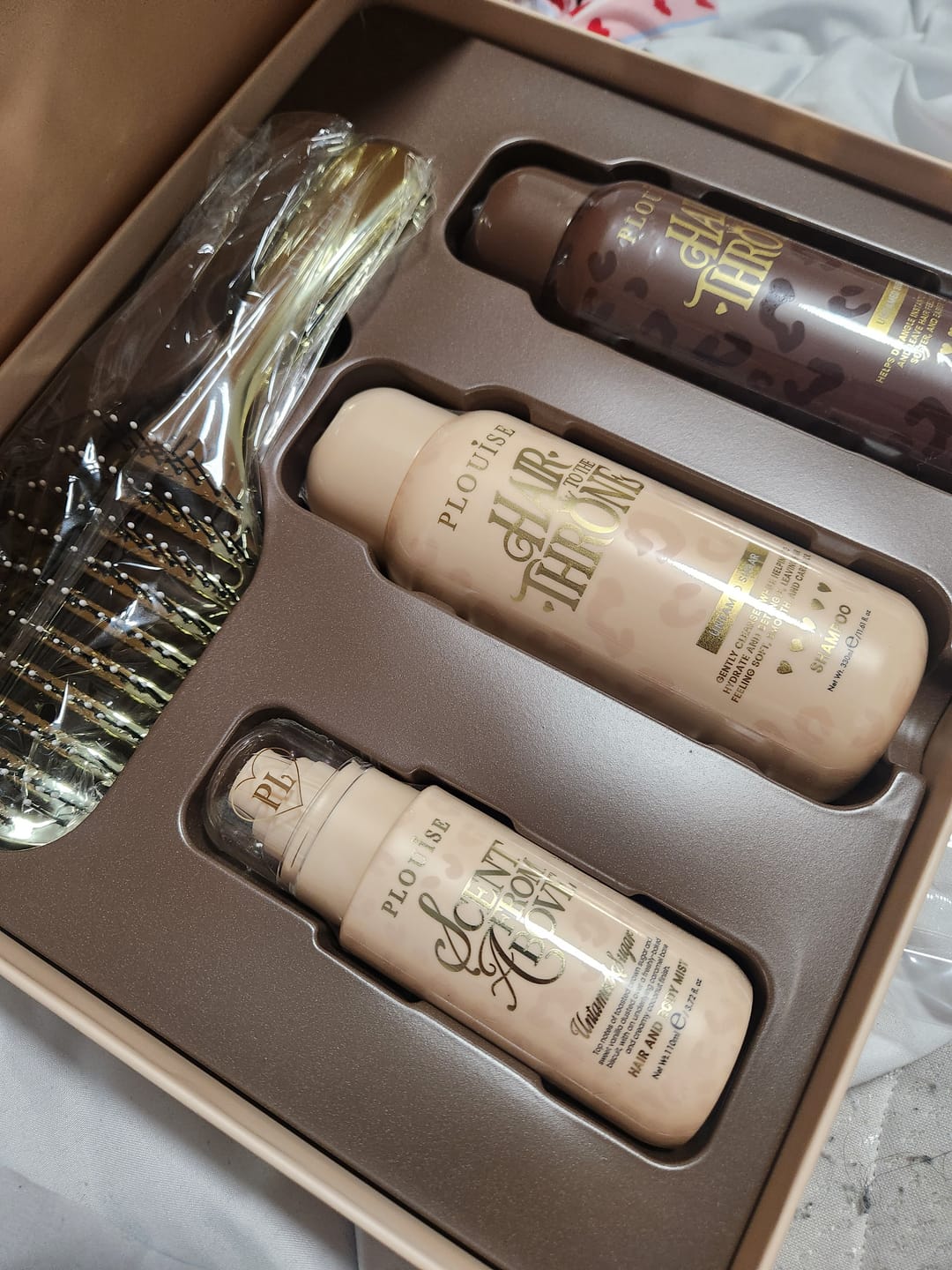 Kundebildeanmeldelse av Cheetah Claim To Tame Hair Care Set
