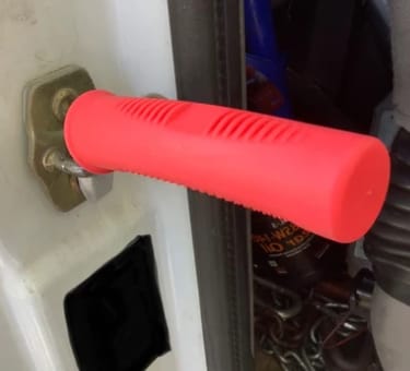 Customer photo review of ScandiGrip™ – Kom deg trygt inn og ut av bilen