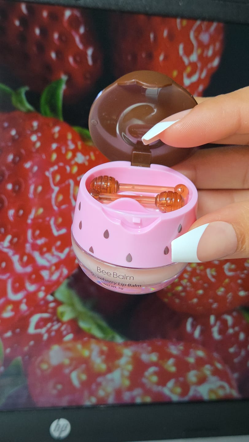 Customer photo review of Strawberry Bee Balm
