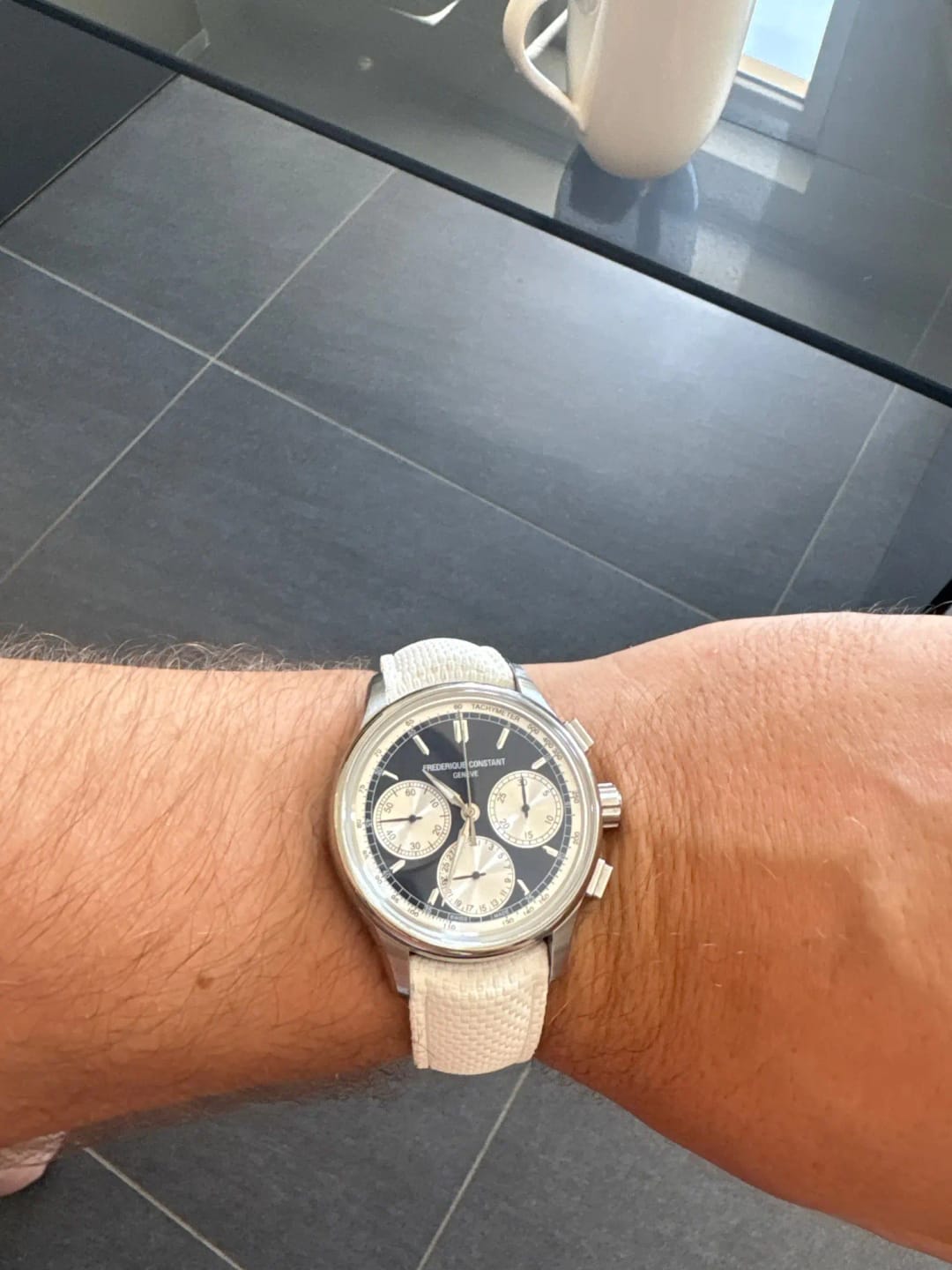 Customer photo review of Garmin 18/20/22/24mm Quick Release Curved-End FKM Rubber Band