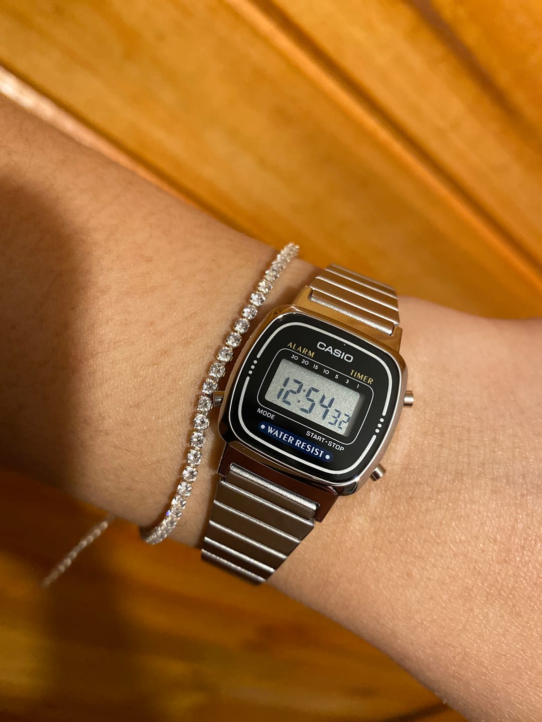 Customer photo review of Reloj Casio Vintage LA670WA-1A2JF Plateado Mini JDM