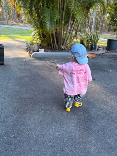 Customer photo review of Love dad tee - Rosa