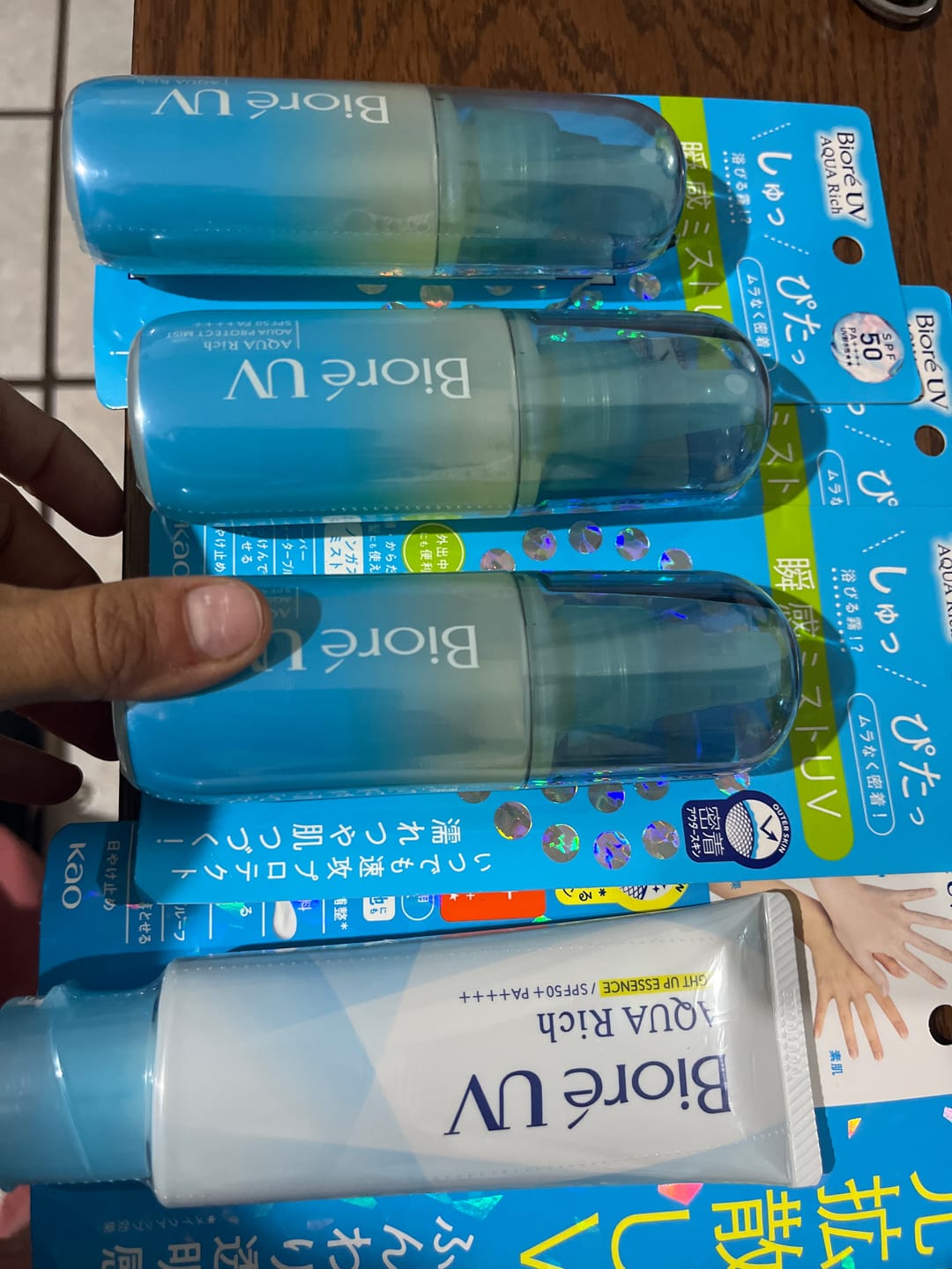 Customer photo review of Biore UV Aqua Rich Protect Mist SPF 50 PA++++ 60ml