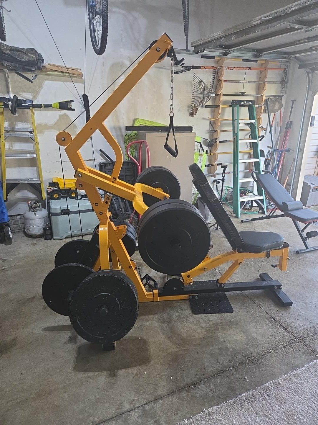Customer photo review of URA-MAX COLORED Bumper Plate Sets