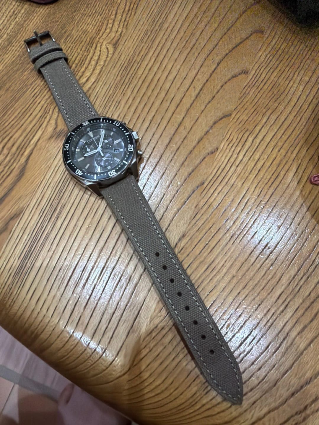 Customer photo review of Garmin 18/20/22mm Quick Release Slim Canvas Band with Leather Lining