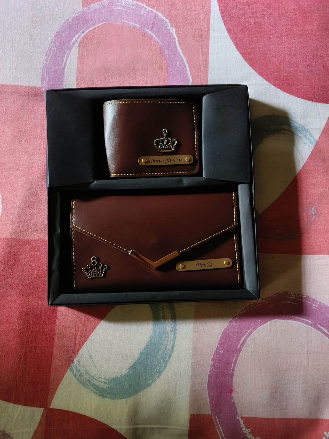 Customer photo review of Customized Gents and Women Wallet couple combo
