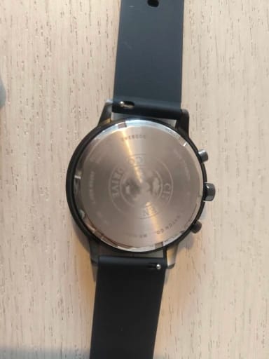 Customer photo review of Garmin 14/18/20/22/24mm Quick Release Curved-End Silicone Band