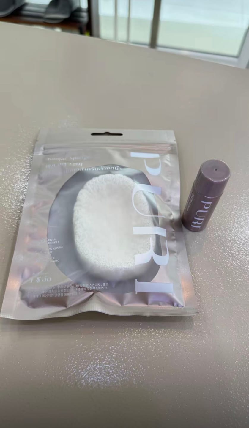 Customer photo review of [Pre-order 30 Day] Vegan Konjac Sponge ฟองน้ำล้างหน้าใยบุก อ่อนโยน ขจัดสิวเสี้ยน รับฟรี! คลีนซิ่งเจลระเบิดเมคอัพ