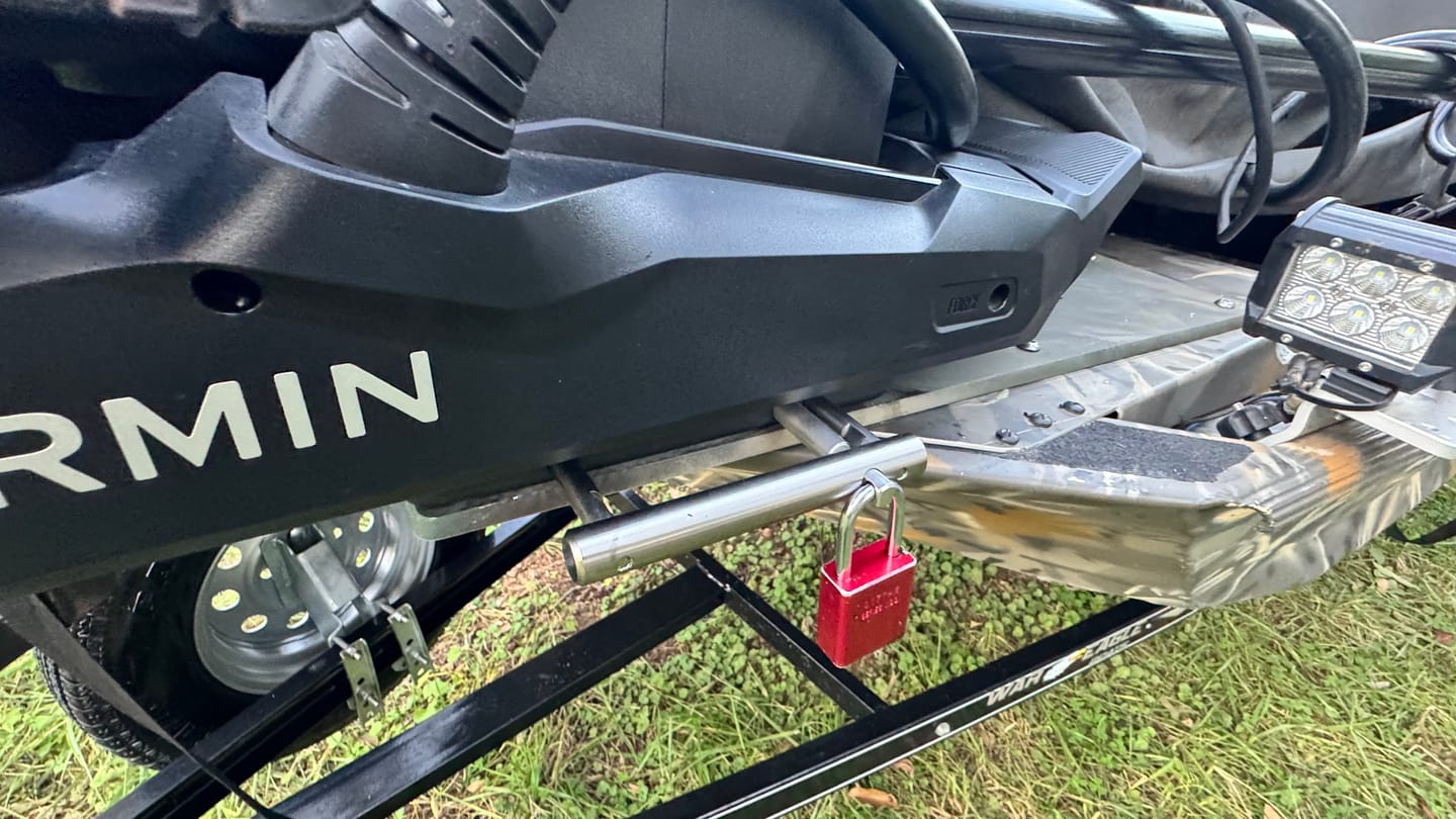 Customer photo review of Garmin Kraken Quick release Replacement Bar (Titanium)