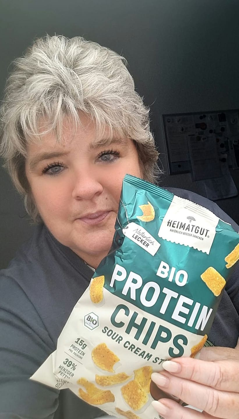 Customer photo review of Bio Protein Chips Sour Cream Style