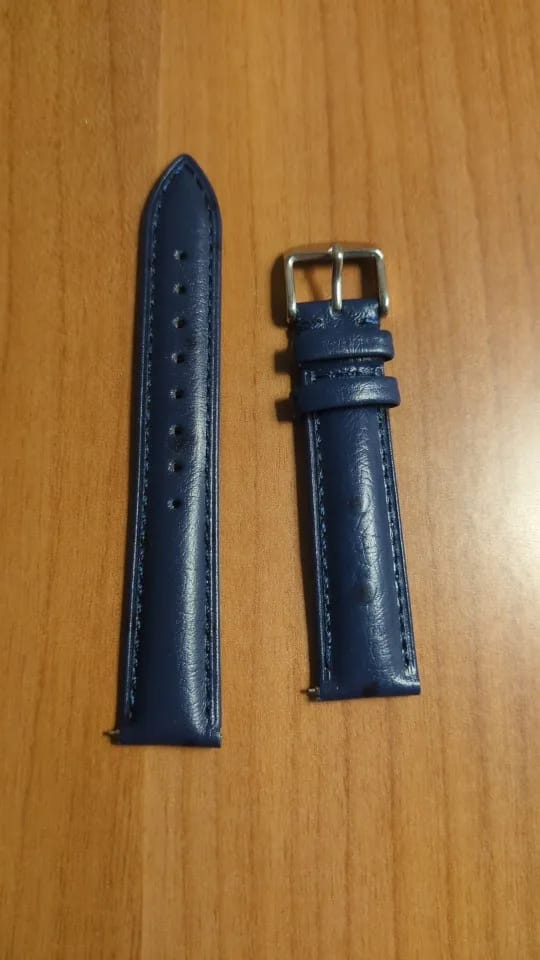 Customer photo review of Garmin 18/20/22mm Quick Release Ostrich-Pattern Leather Band