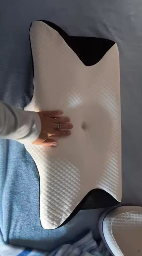 Customer photo review of Almohada Cervical Ergonómica - Sueño Profundo
