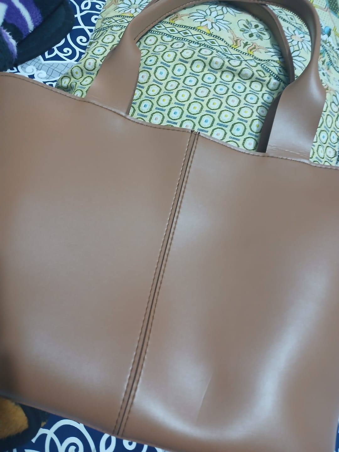Customer photo review of Portland Tote Expresso