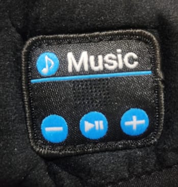 Customer photo review of Zzzen Mask - 3D Bluetooth Sleep Headphones