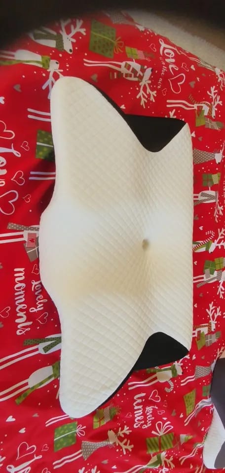 Customer photo review of Almohada Cervical Ergonómica - Sueño Profundo