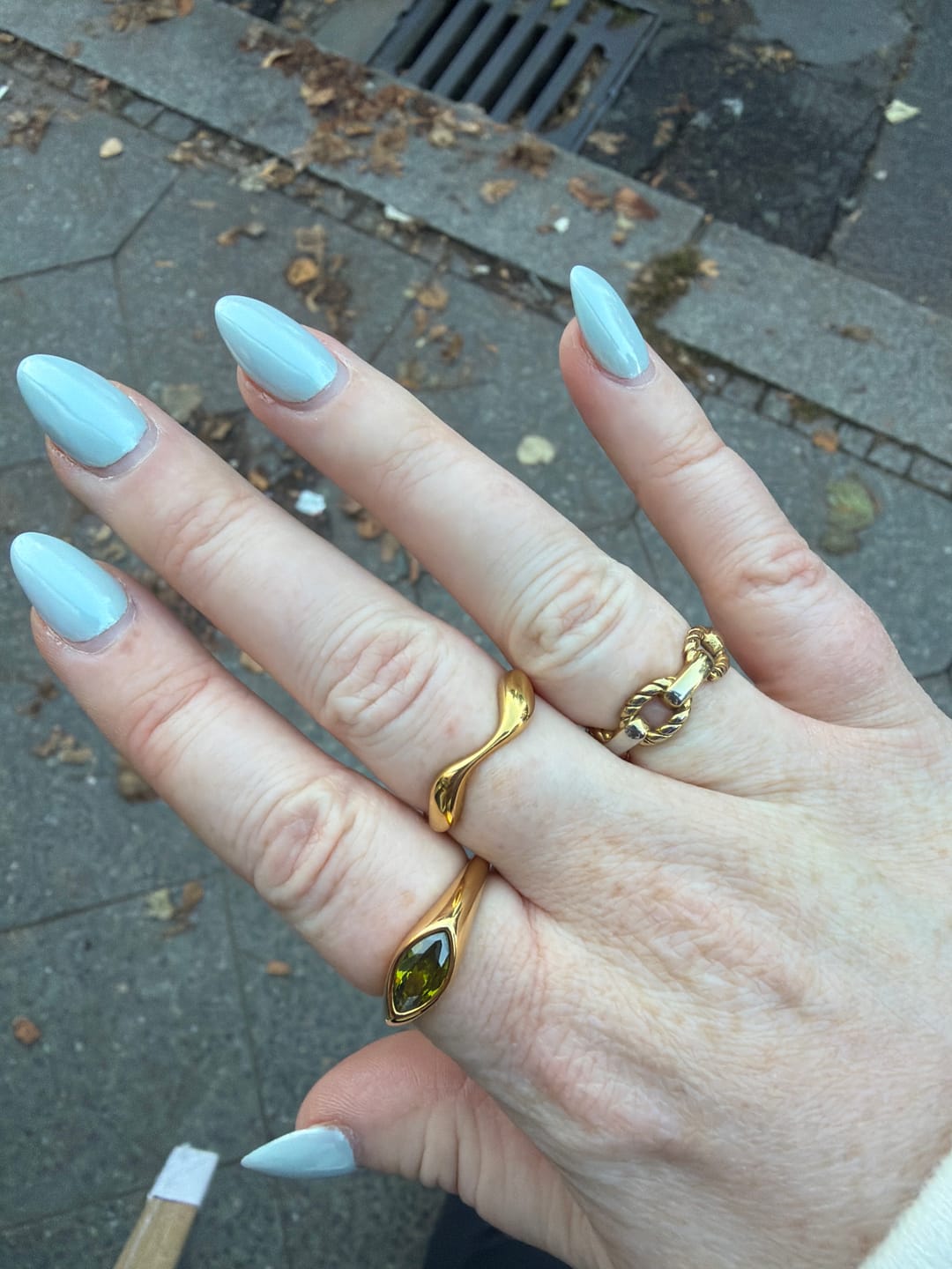 Customer photo review of 18K Gold Wave Ring