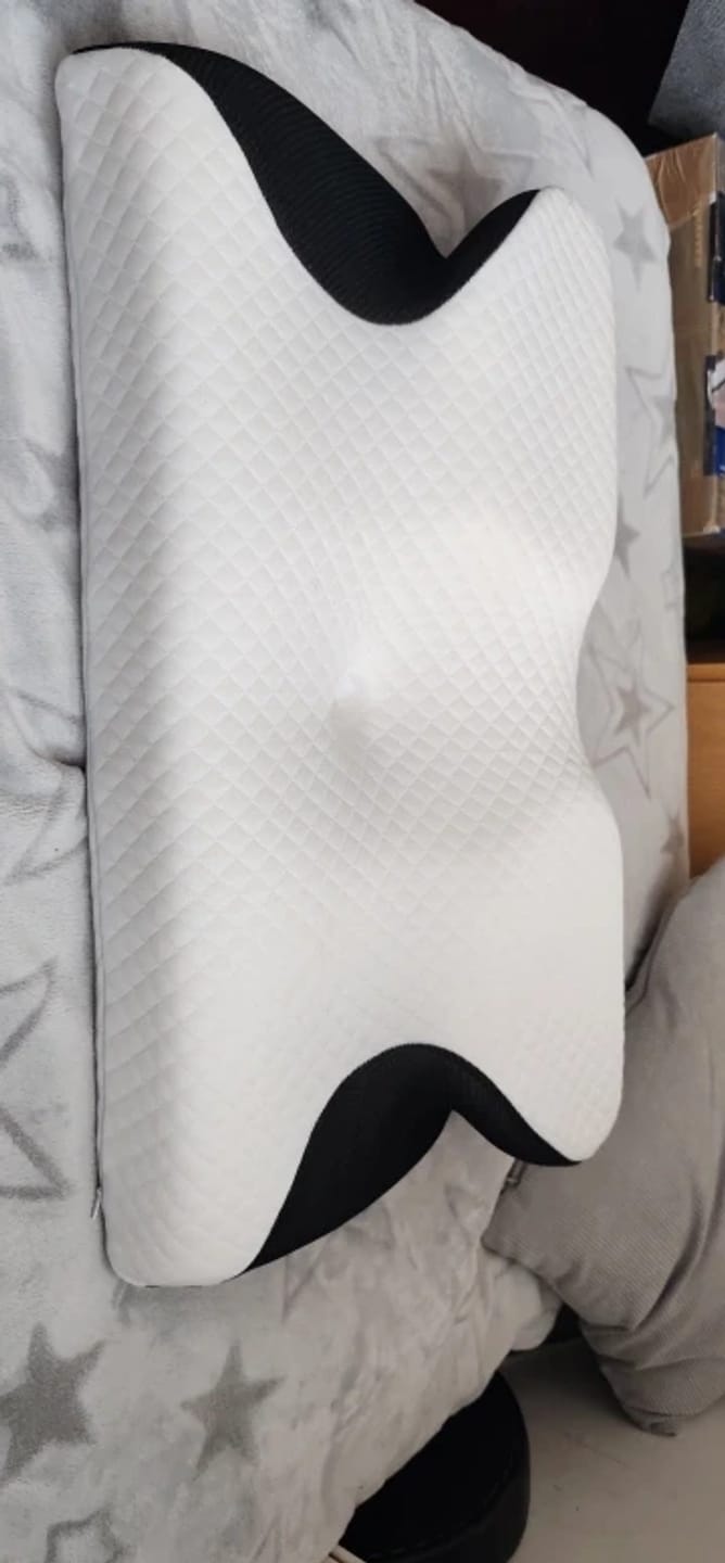 Customer photo review of Almohada Cervical Ergonómica - Sueño Profundo