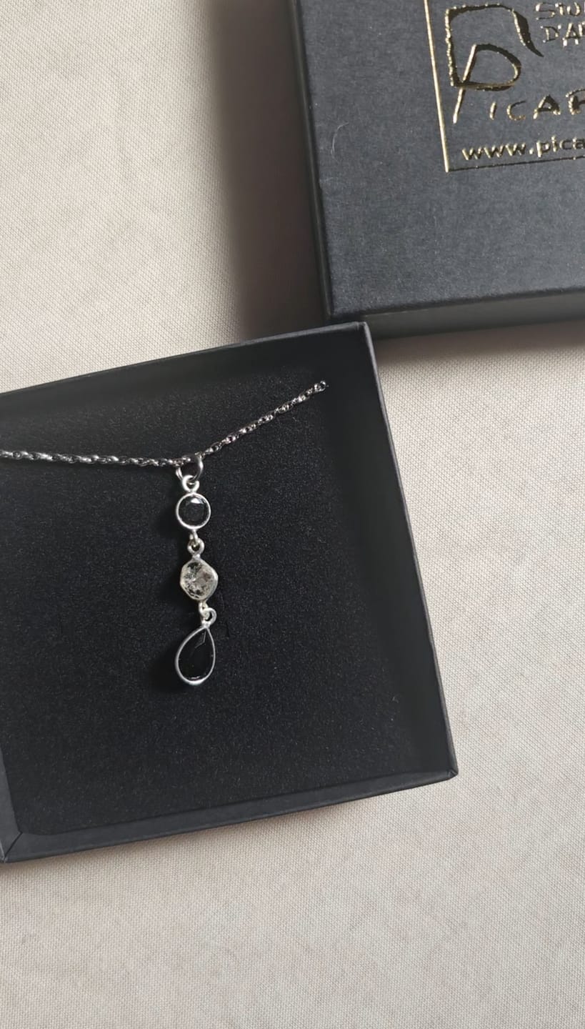 Customer photo review of Ciondolo Tormalina, Diamante Herkimer, Ossidiana