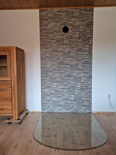 Customer photo review of Glasplatte Kamin, Funkenschutzplatte Glas für Kaminofen - Rundbogen