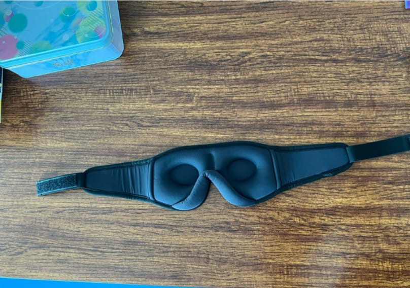 Customer photo review of Zzzen Mask - 3D Bluetooth Sleep Headphones