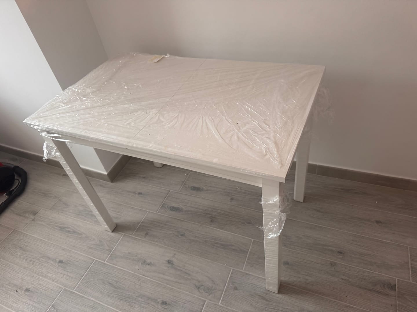 Customer photo review of Masa extensibila GINO, alb, PAL furniruit, 100/138x60x75 cm