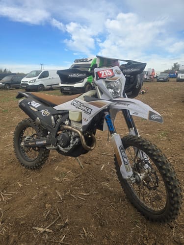 Customer photo review of Custom Seat Cover: 2024 KTM 350 EXC-F