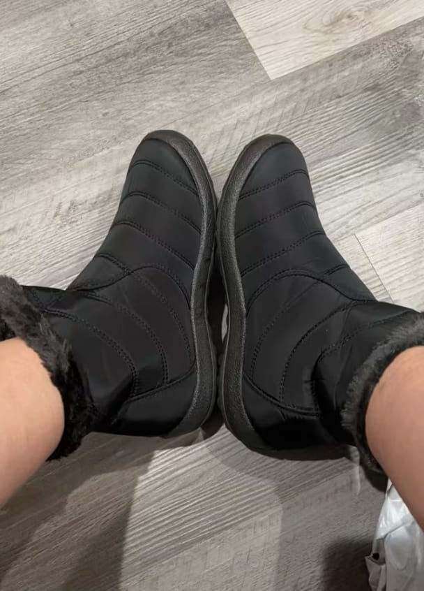 Customer photo review of CozyStep™ Women’s Winter Boots – Warm, Anti-Slip & Soft Comfort