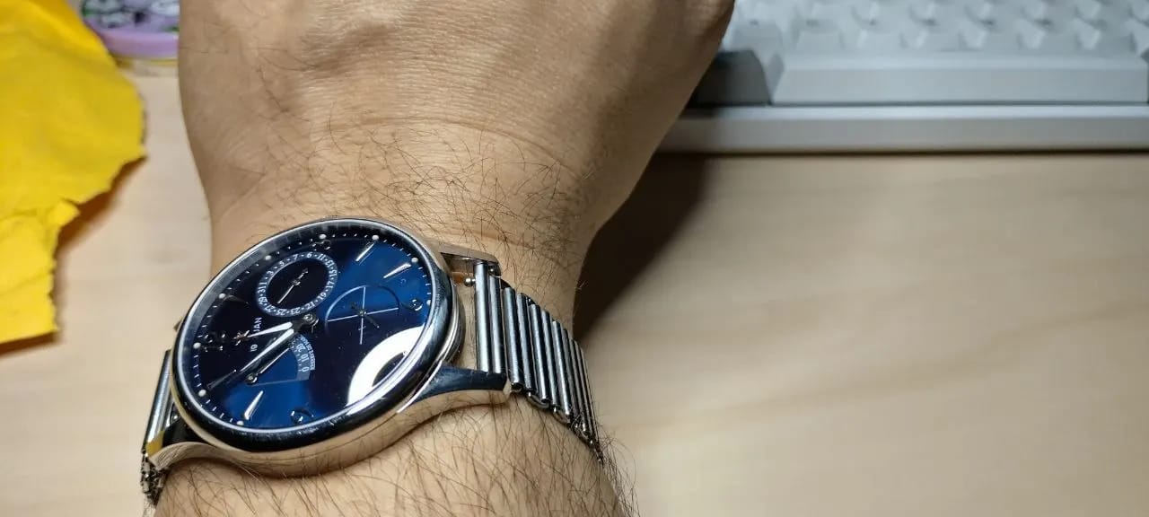 Customer photo review of Garmin 18/20/22mm Quick Release Vintage Ladder Link Steel Bracelet