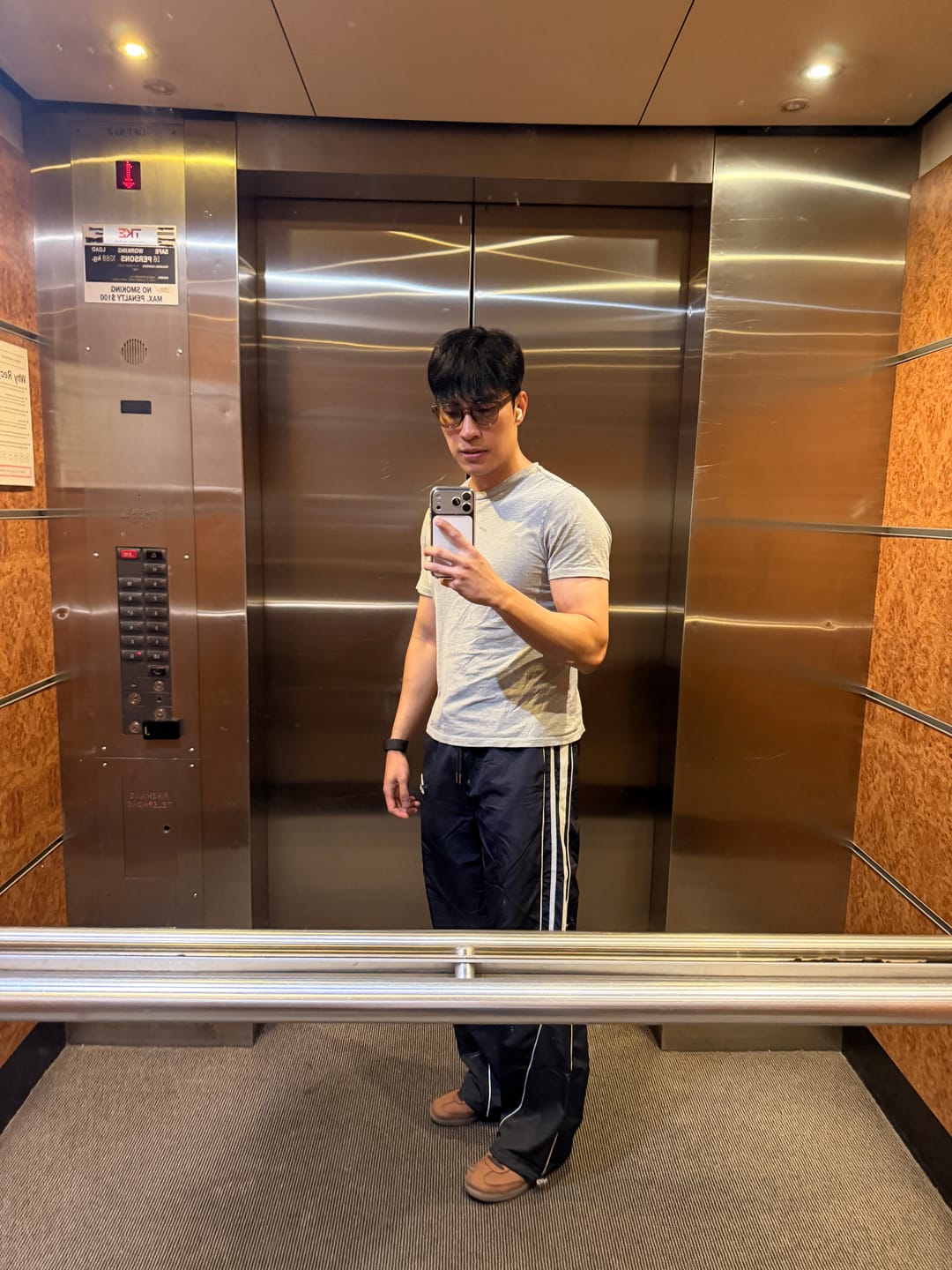 Customer photo review of Aelfric Eden Contrast Side Baggy Track Pants