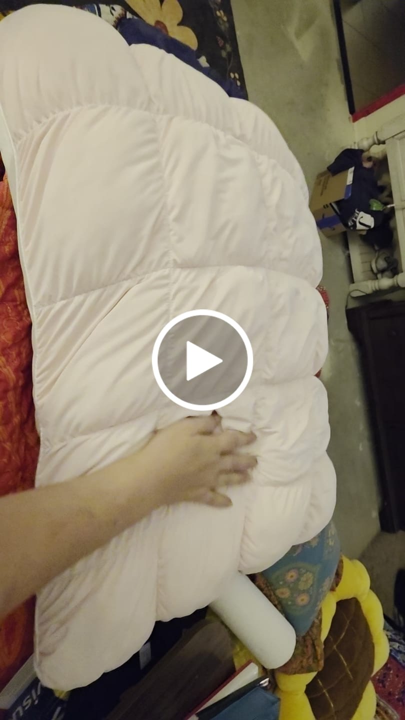 Customer video review of Puff Pillow