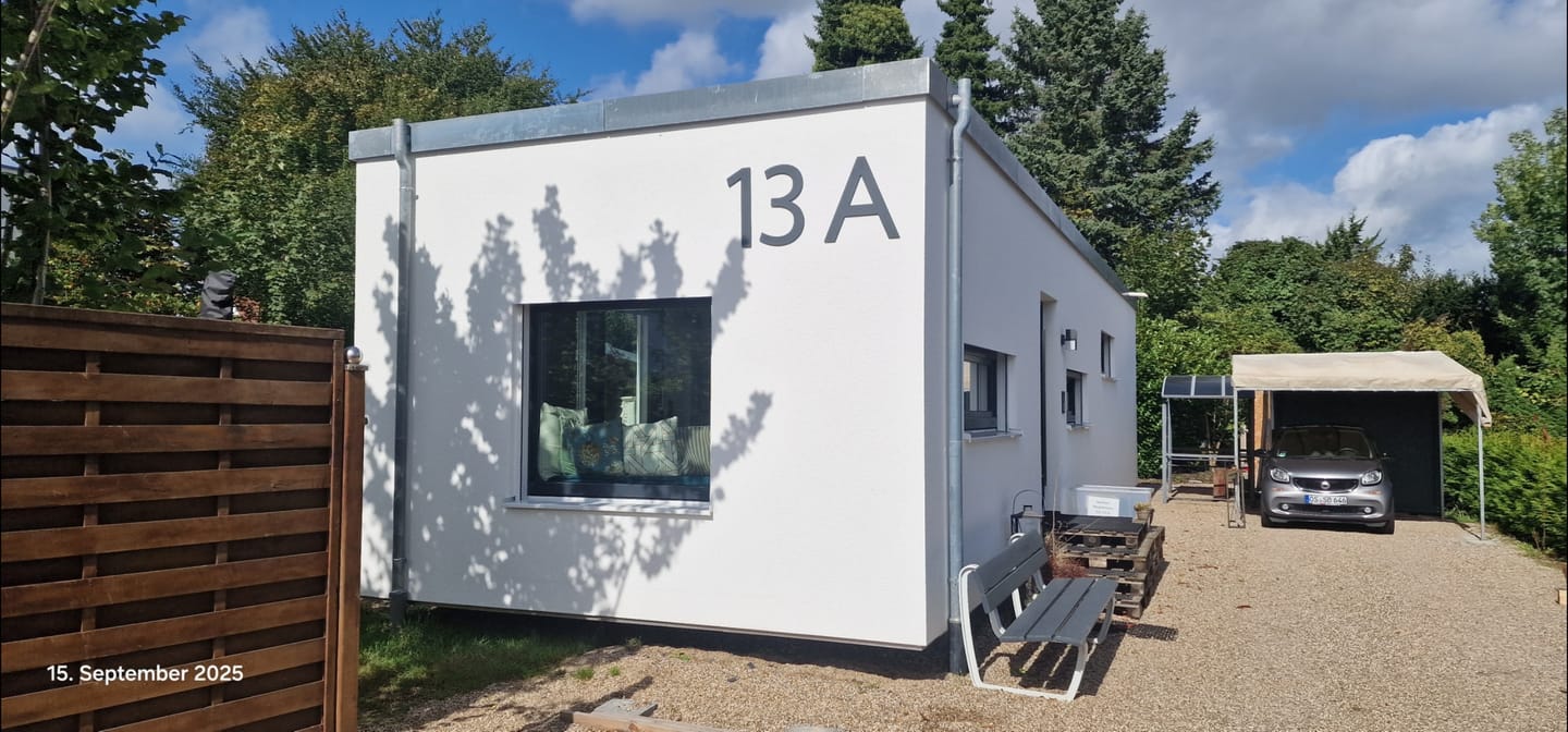Customer photo review of Moderne Hausnummer