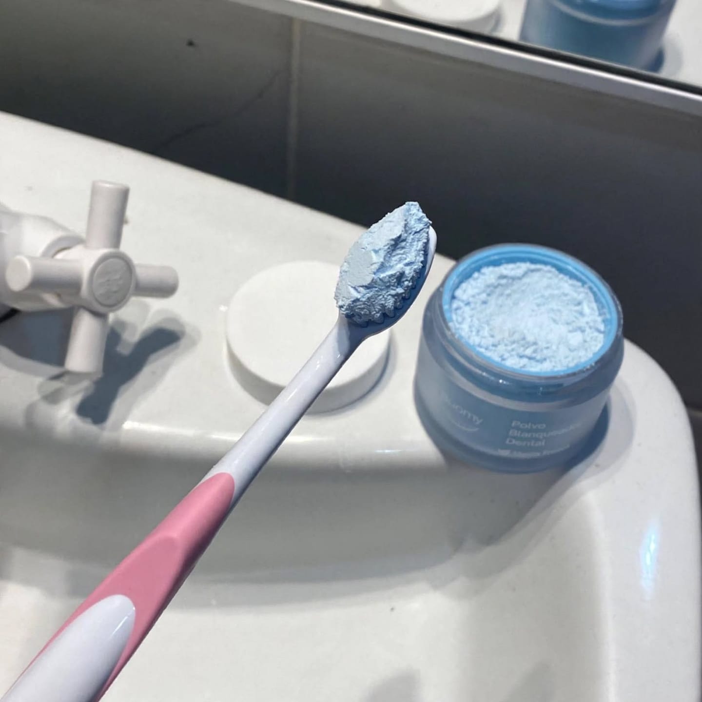 Customer photo review of Polvo Blanqueador Dental Buomy