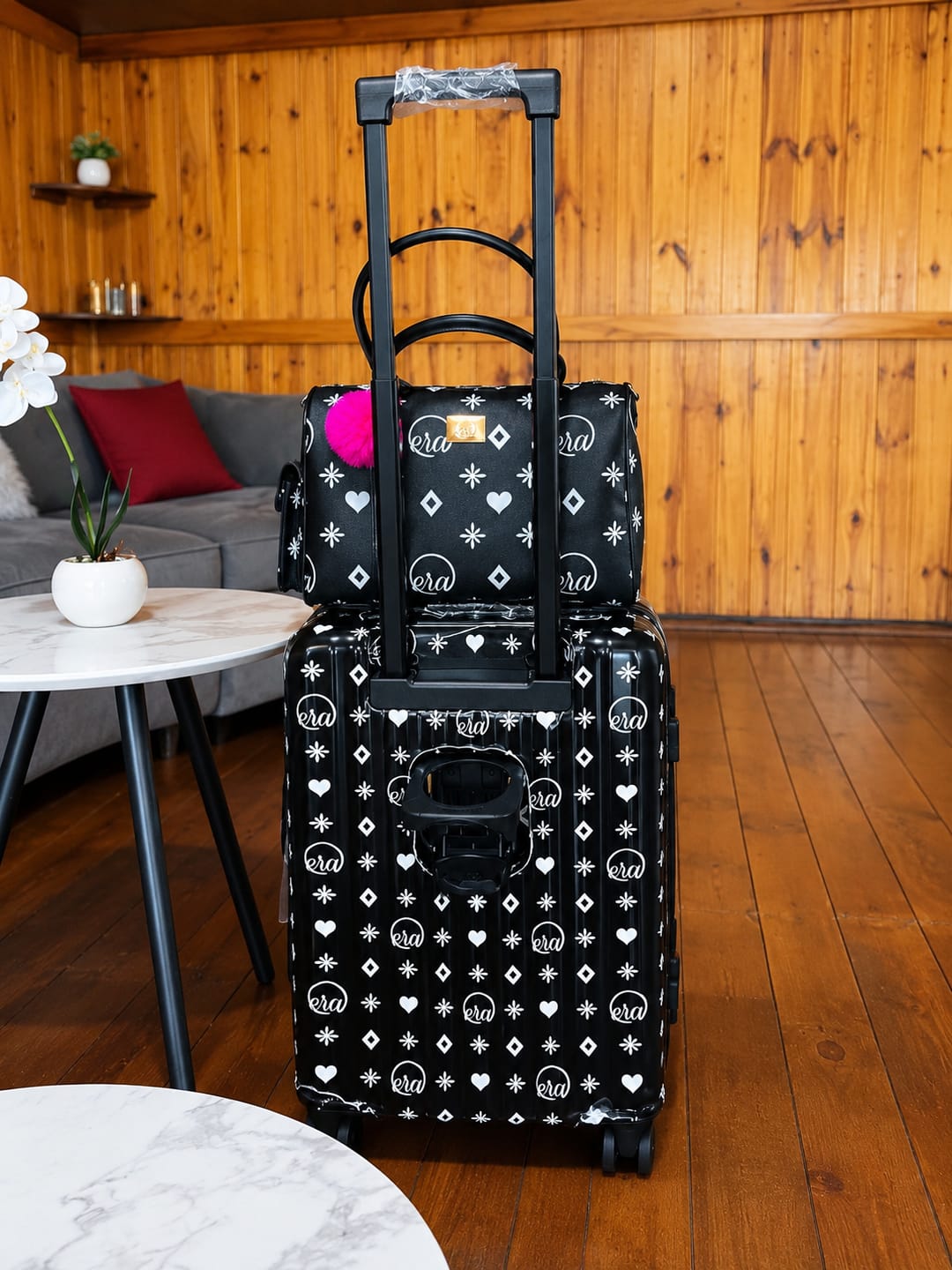Customer photo review of Era Go Getter Bag & Carry On Troller Case