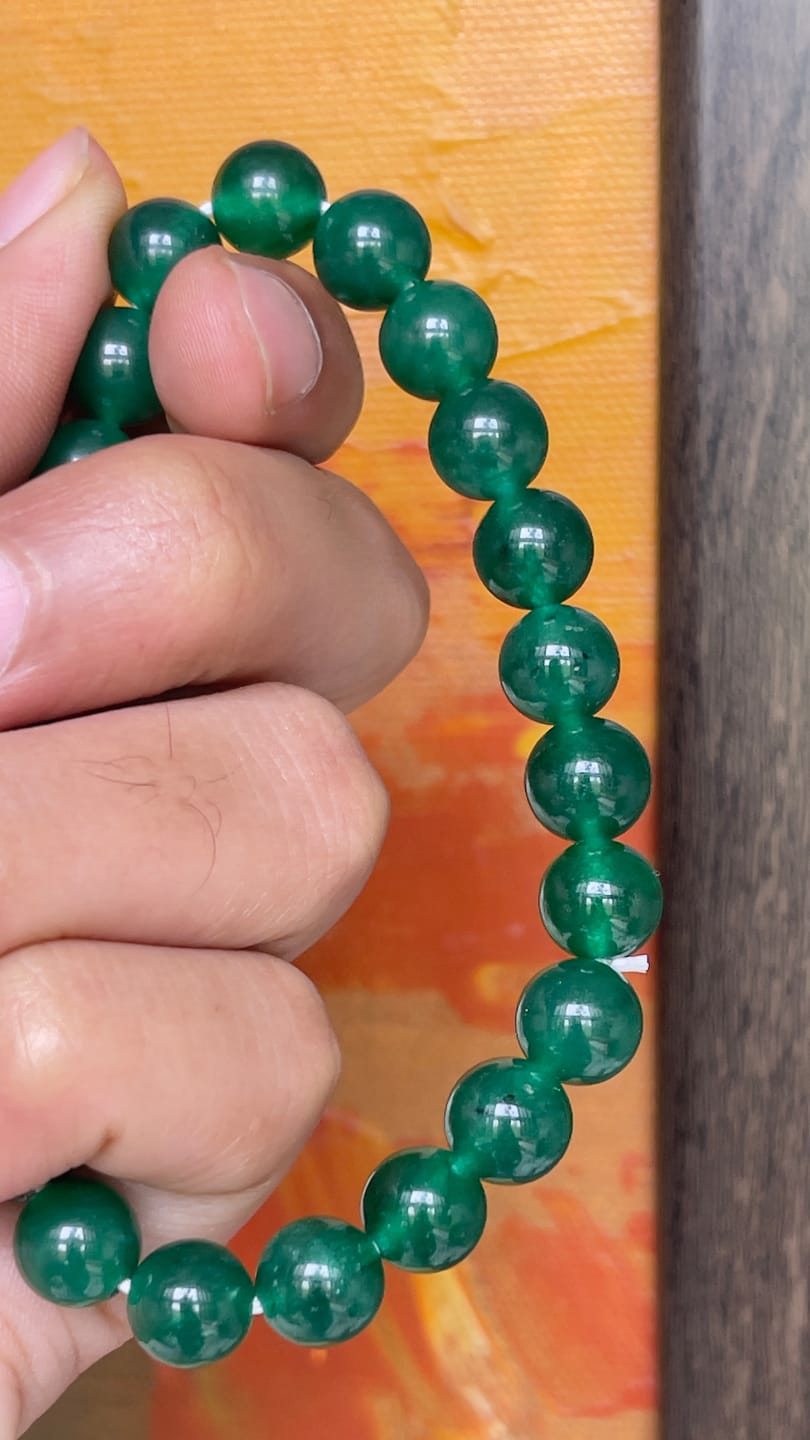 Customer photo review of Natural Green Jade Crystal Bracelet – Vastu Remedy for Abundance & Protective Harmony | 8mm Beads