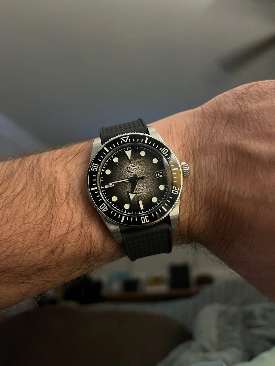 Customer photo review of Garmin 18/20/22mm Quick Release FKM Rubber Band with Folding Clasp