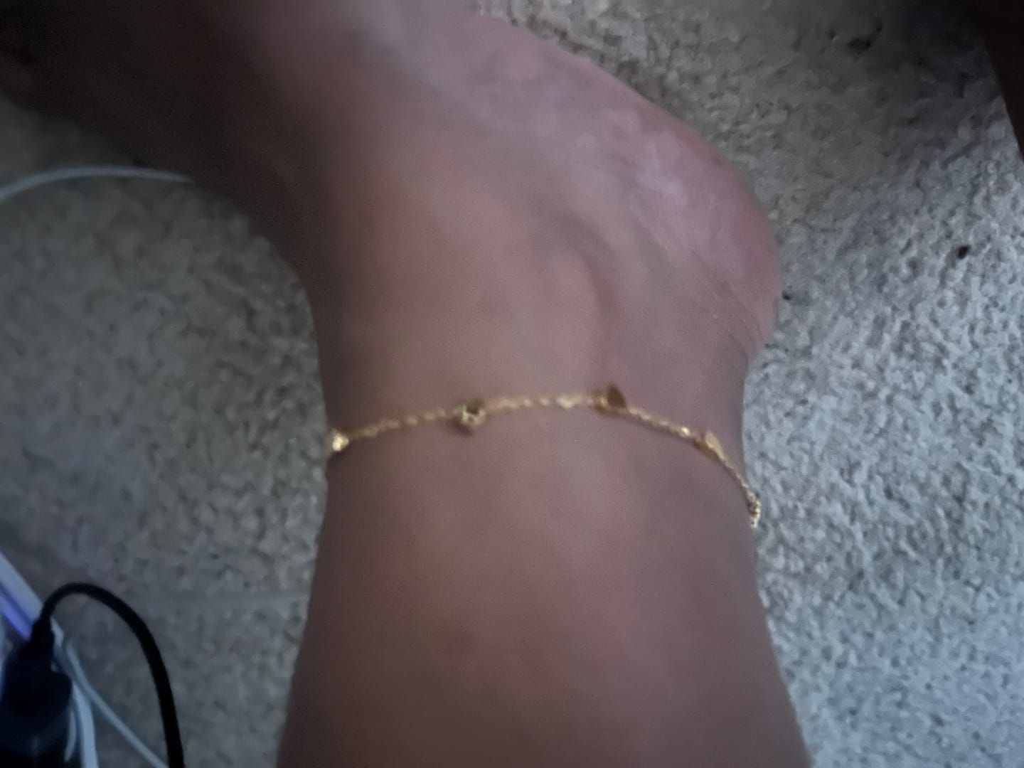 Customer photo review of Hearts Anklet