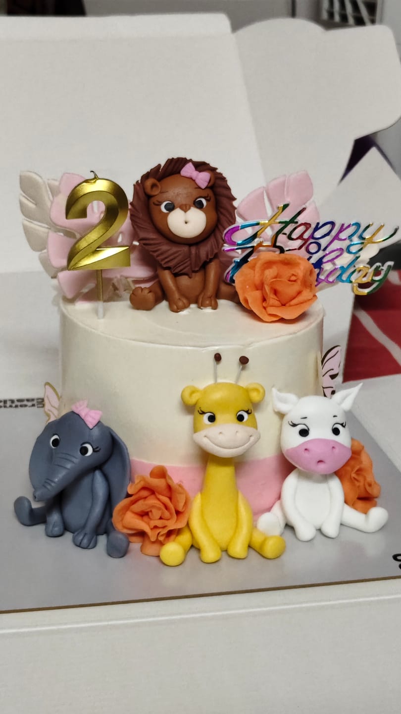 Customer photo review of Jungle Lion Kids Cake