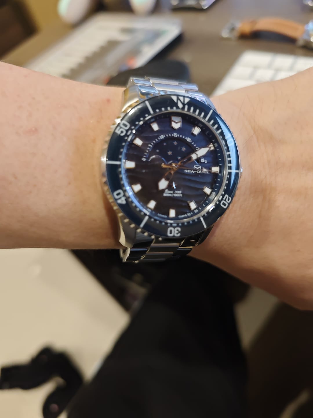 Customer photo review of Ocean Series Pro 300m Moon Phase Gradient Wave-textured Dial Diving Watch 43.5mm