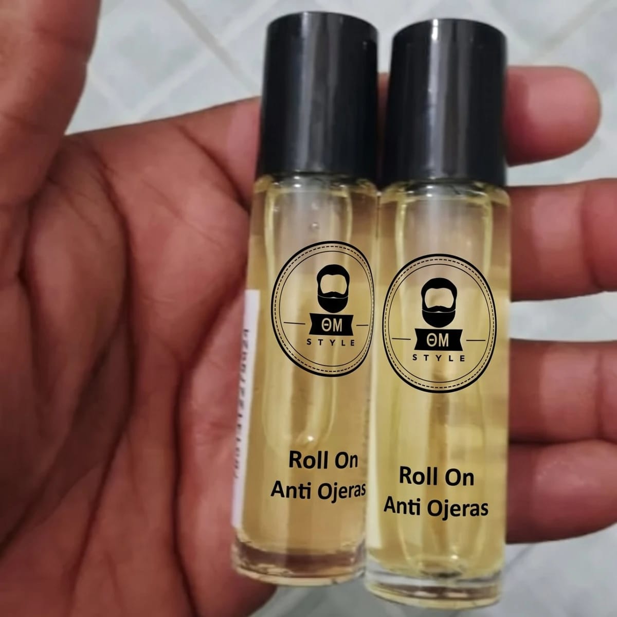 Customer photo review of Roll On Antiojeras OM Style