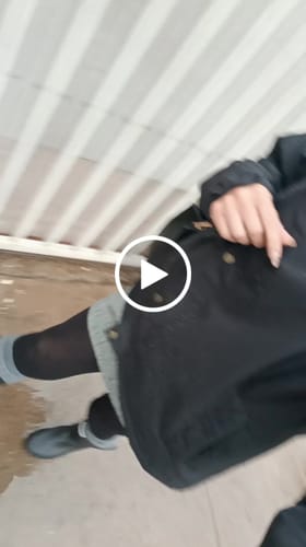 Customer video review of Chaqueta Impermeable
