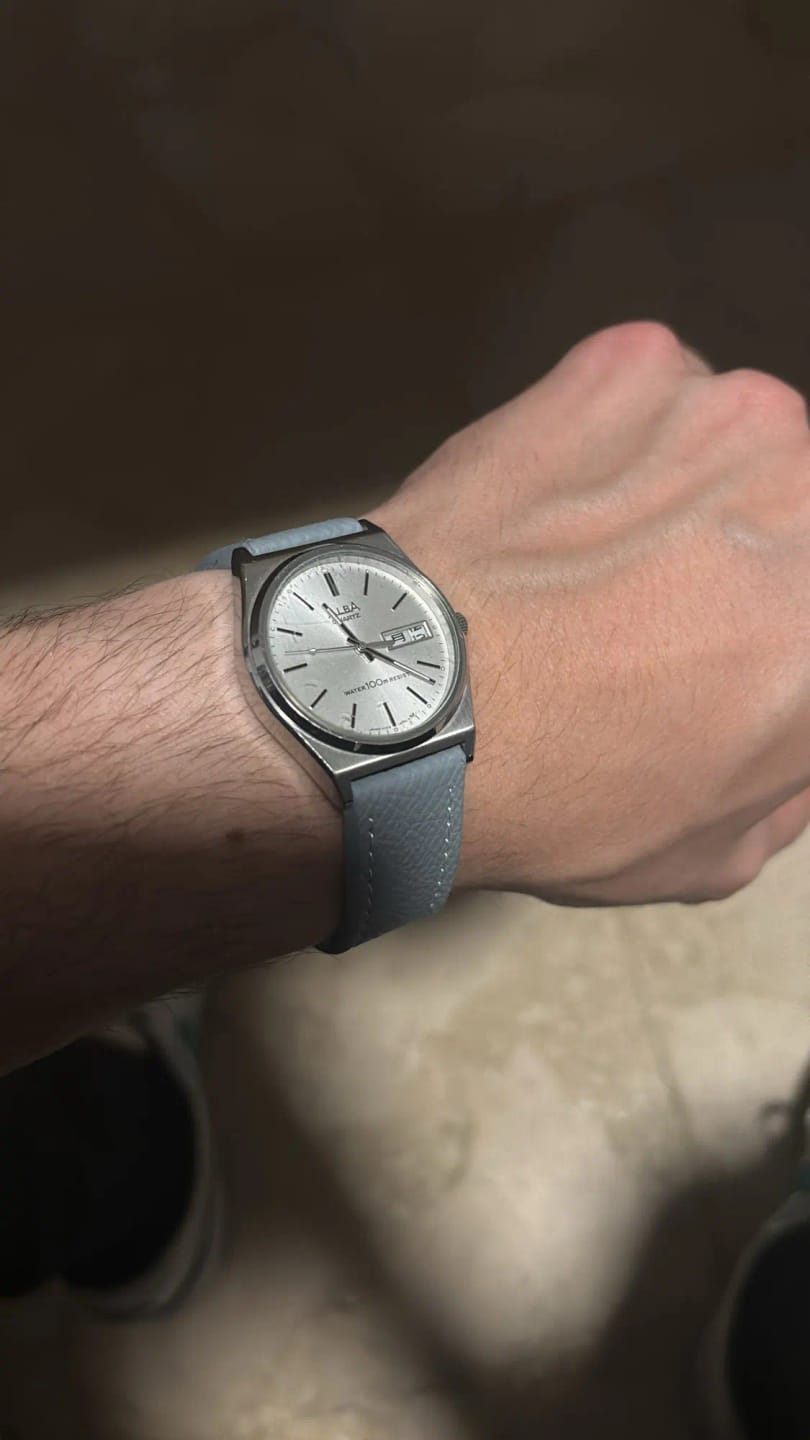 Customer photo review of Garmin 18/20/22mm Quick Release Epsom Calfskin Leather Band