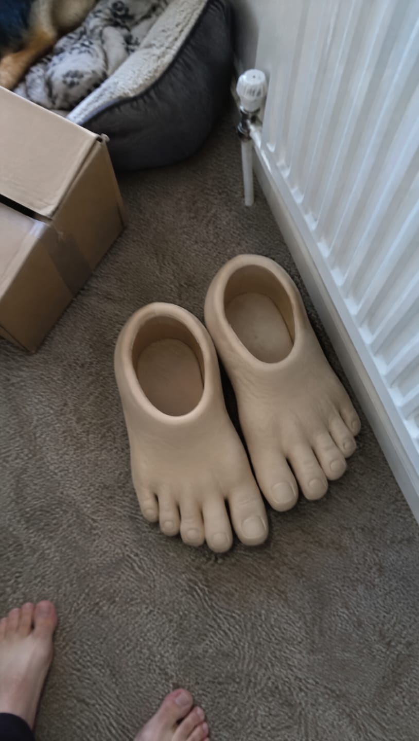 Customer photo review of GoofyFeet
